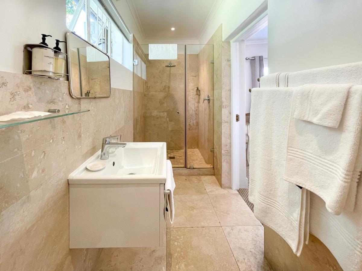 Bed and Breakfast Petit Ermitage Franschhoek Esterno foto