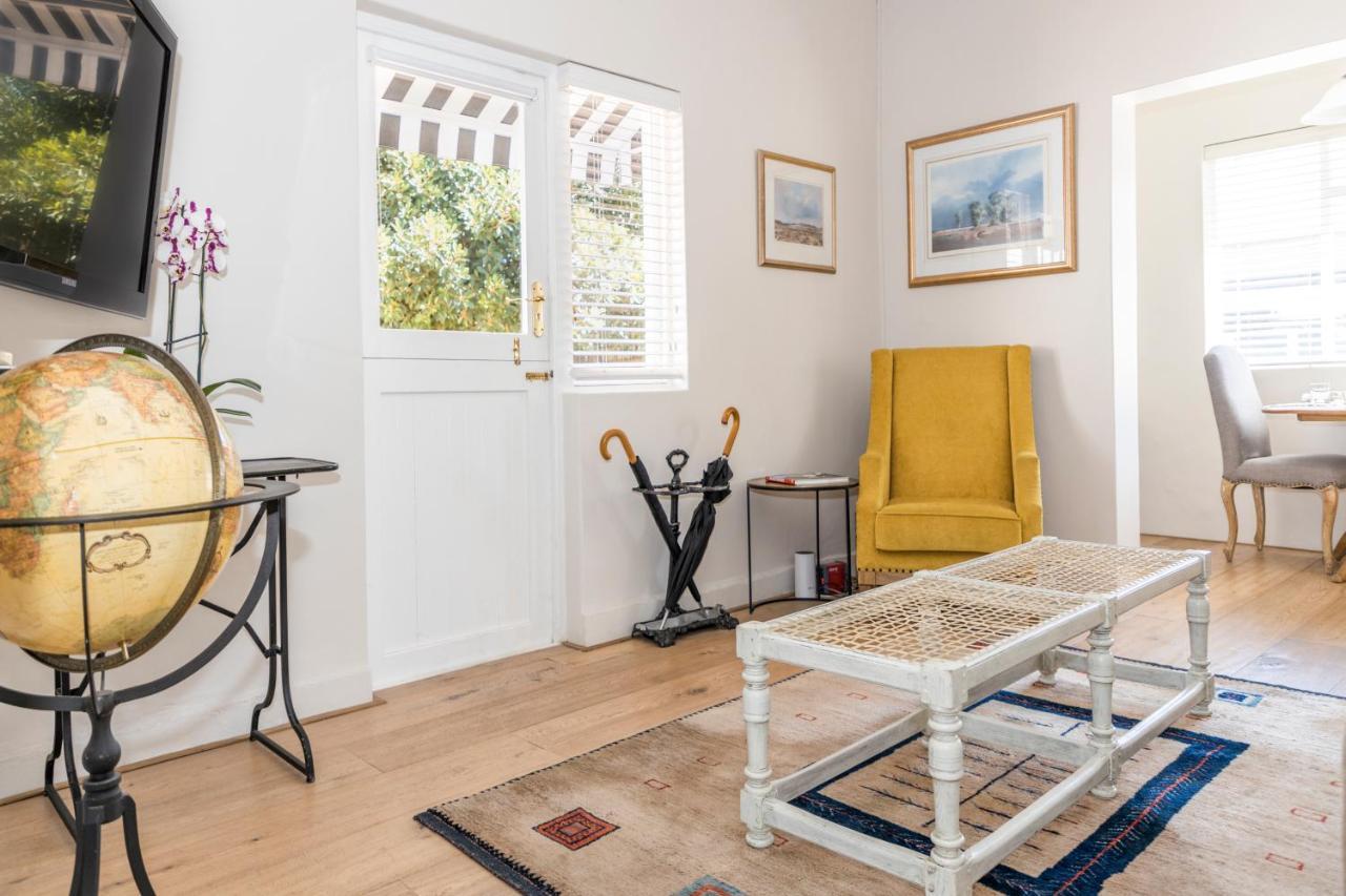 Bed and Breakfast Petit Ermitage Franschhoek Esterno foto